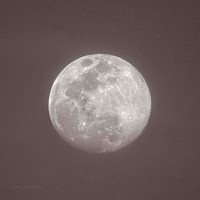 04/18/19 Moon B700